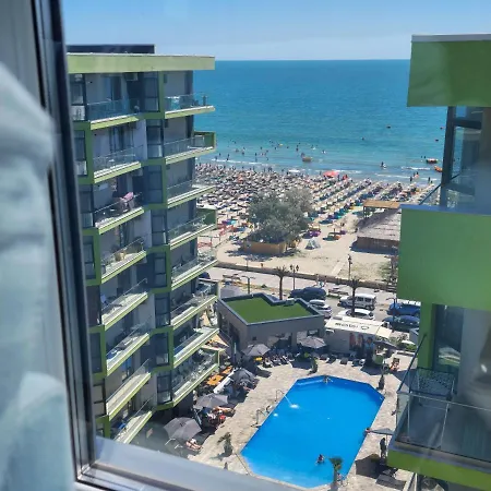 Sunshine Place Pool & Mamaia Nord 3* Năvodari