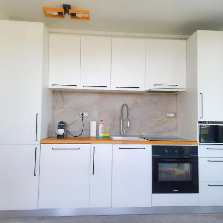 Sunshine Place Pool & Mamaia Nord شقة Năvodari