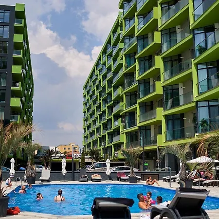 Sunshine Place Pool & Mamaia Nord شقة Năvodari