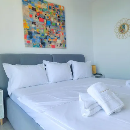 شقة Sunshine Place Pool & Mamaia Nord