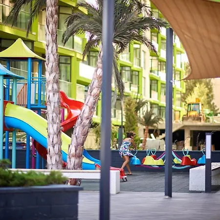 شقة Sunshine Place Pool & Mamaia Nord 3*