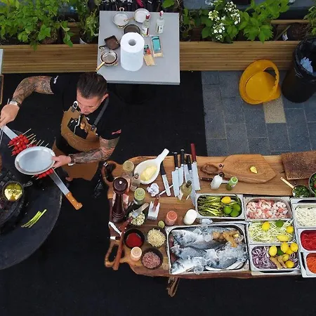 شقة Sunshine Place Pool & Mamaia Nord 3*