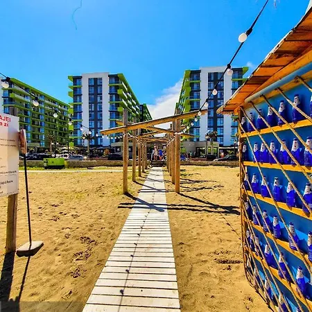 Sunshine Place Pool & Mamaia Nord 3* Năvodari