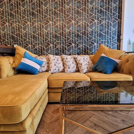 Sunshine Place Pool & Mamaia Nord