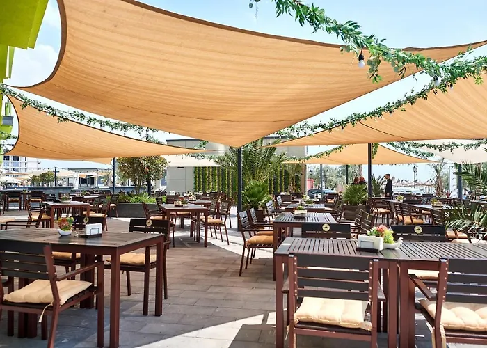 Appartamento Sunshine Place Pool & Mamaia Nord Năvodari