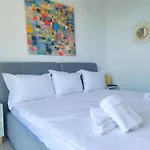 Apartment Sunshine Place Pool & Mamaia Nord