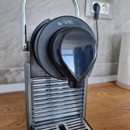 Sunshine Place Pool & Mamaia Nord Apartament 3*