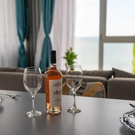 Apartment Sunshine Place Pool & Mamaia Nord