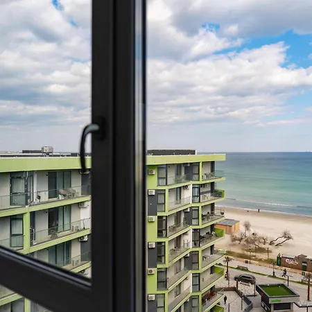 Sunshine Place Pool & Mamaia Nord Apartment Navodari