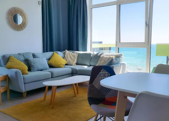 Sunshine Place Pool & Mamaia Nord Apartman Năvodari