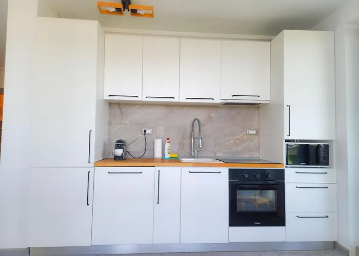 Sunshine Place Pool & Mamaia Nord Apartman Năvodari