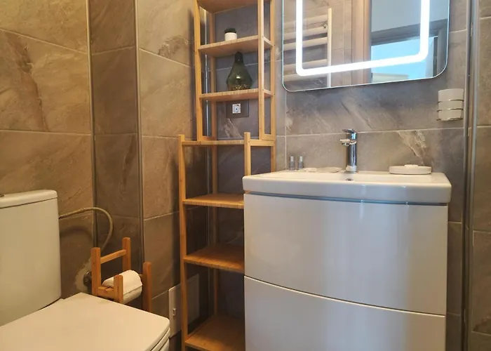 Sunshine Place Pool & Mamaia Nord