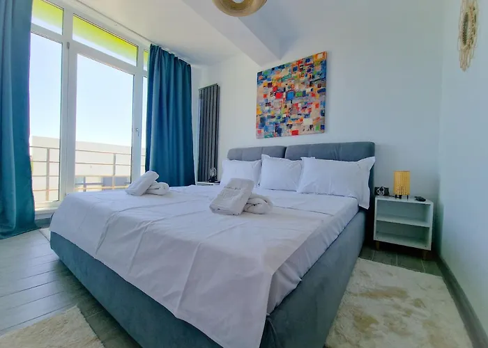 Sunshine Place Pool & Mamaia Nord Apartman Năvodari