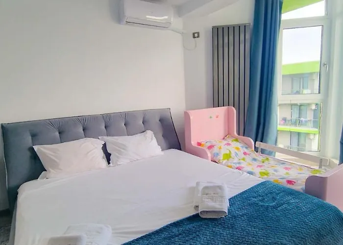 Sunshine Place Pool & Mamaia Nord 3* Năvodari