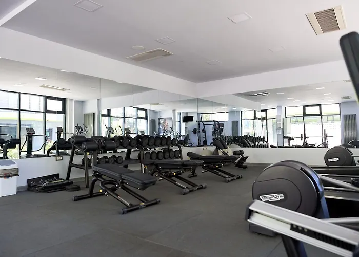 Apartman Sunshine Place Pool & Mamaia Nord 3*